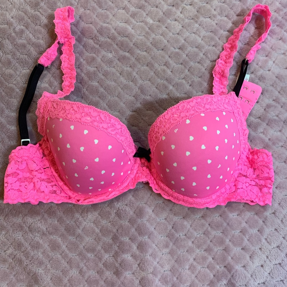 EUC Victoria’s Secret Pink Demi Bra. Size: 34A